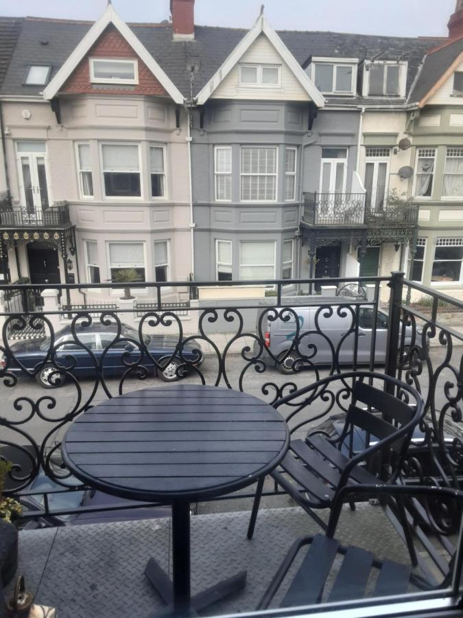פורת'קל Esplanade Seaside View Apartment מראה חיצוני תמונה